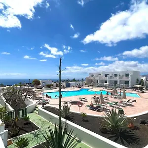 https://casa-zen-1-bedroom-apartment-on-complex-with-pool.in-canary-islands.com